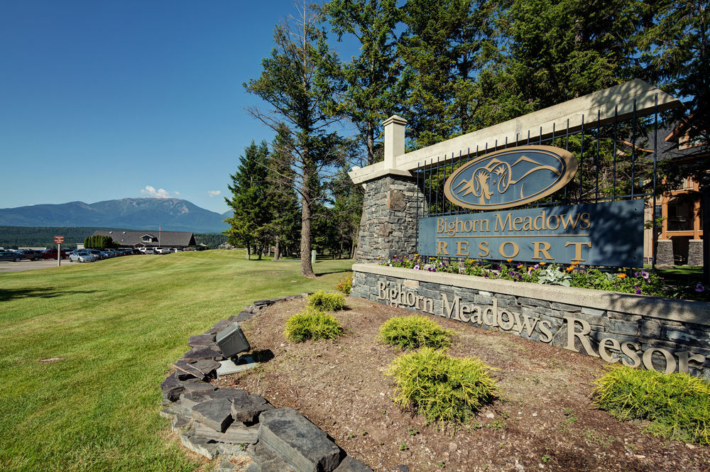 Bighorn Meadows Resort Radium Hot Springs Exterior photo